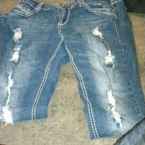 Clothes - Picture 1 of 3